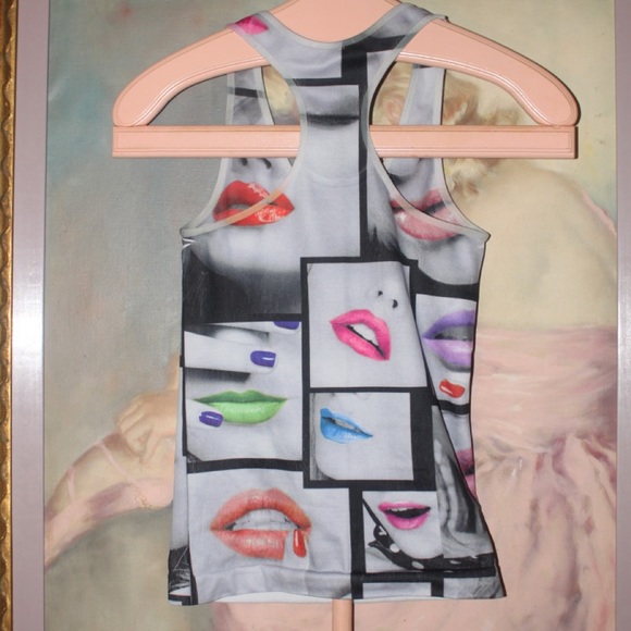 Newspaper print tank top with neon accents - Picture 4 of 4